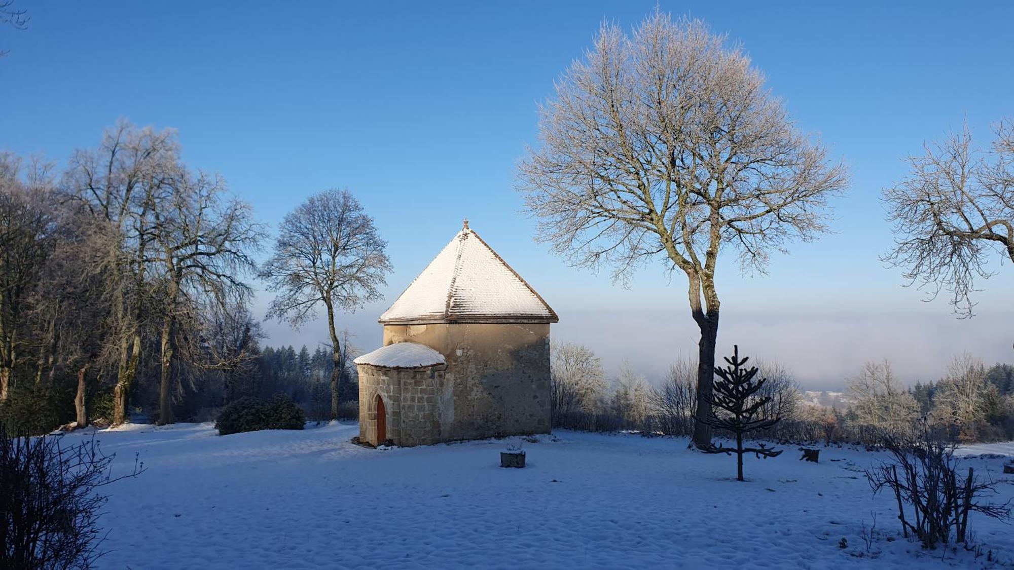 Domaine De Montvianeix Bed & Breakfast Saint-Victor-Montvianeix Exterior photo